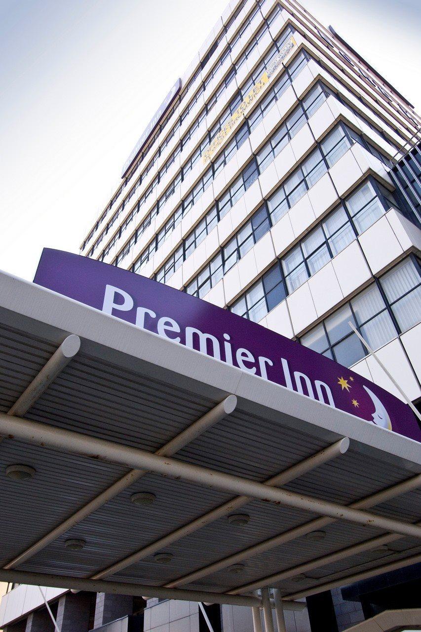 Premier Inn West Bromwich Central Екстериор снимка