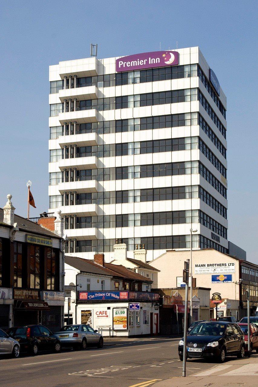 Premier Inn West Bromwich Central Екстериор снимка