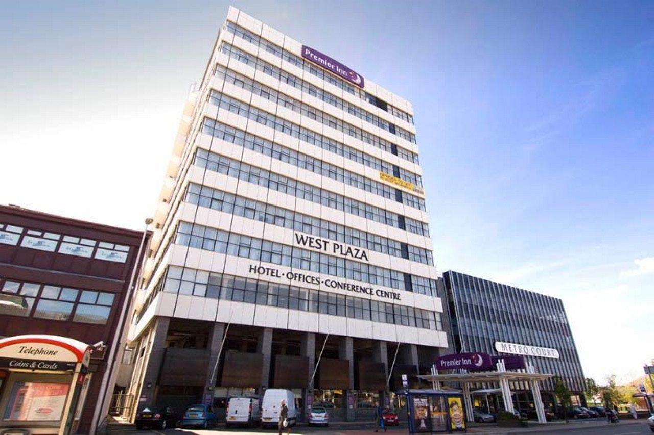 Premier Inn West Bromwich Central Екстериор снимка